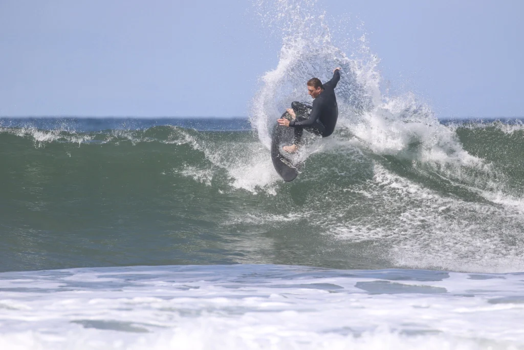 Train to Shred - Surfing - Surfskates - Zürich - Luke Rennie